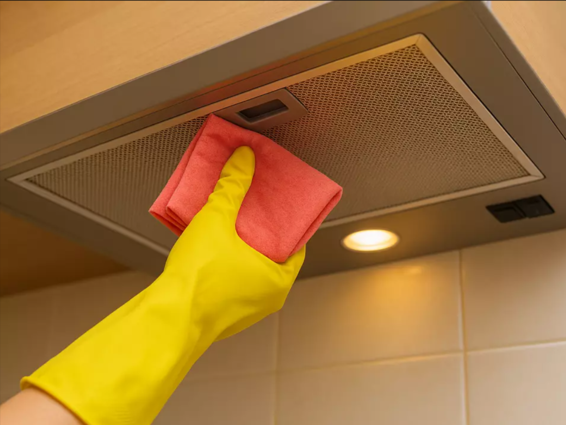 How to Clean Chimney at Home Easily
